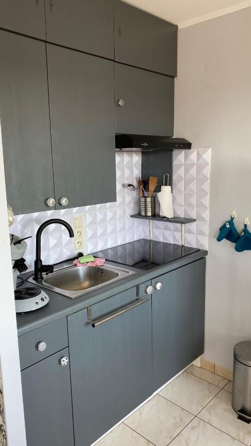 Studio Lumineux Cosy Blankenberge Appartamento Esterno foto